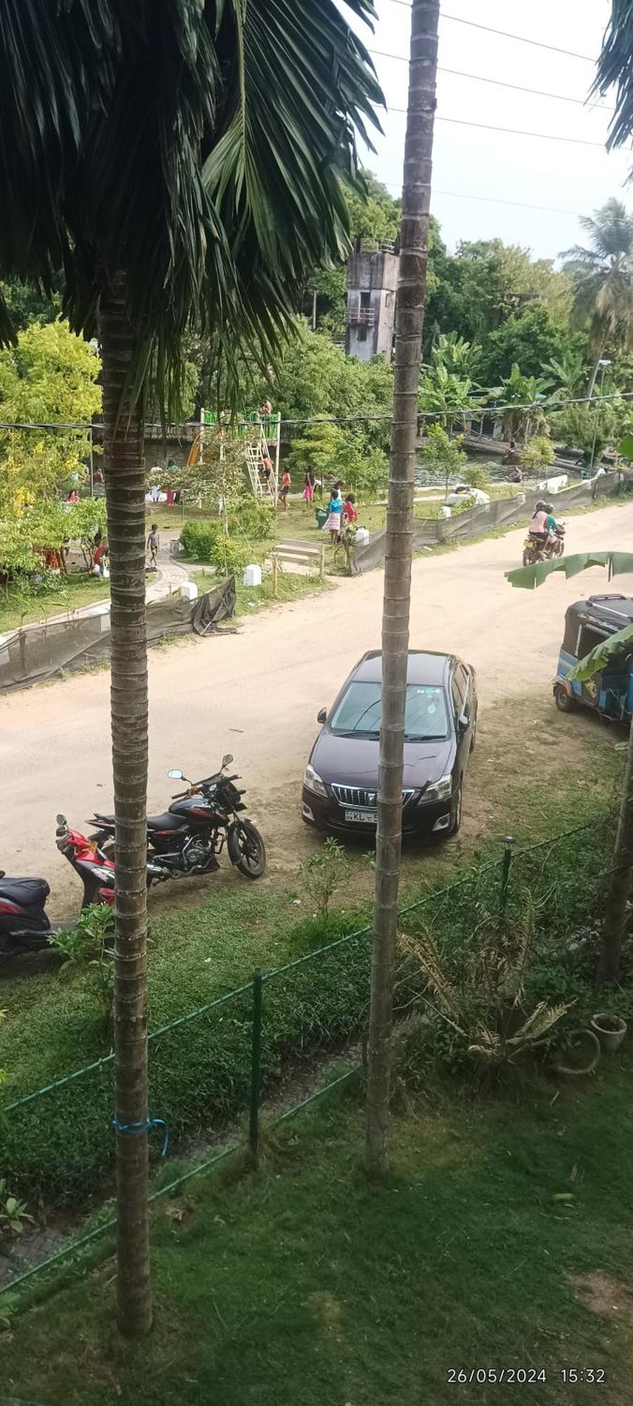 Parakum Rest Rooms Polonnaruwa Bagian luar foto